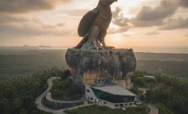 Jatayu Para Kovalam